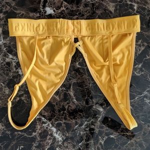 PINK Victoria's Secret Intimates & Sleepwear - Victoria's secret pink yellow velvet bralette PINK Victoria's Secret Intimates & Sleepwear - Victoria's secret pink yellow velvet bralette